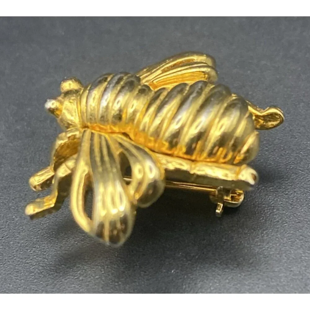Vintage Signed Joan Rivers "Started it All" Gold Tone Bee Pin Brooch Unisex - Picture 5 of 9